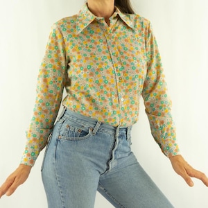 Vintage Fitted Shirt 1960s | Multicolor Liberty floral pattern | 70s Pointed Collar | Romantic Mod Style | Made in France | Size M