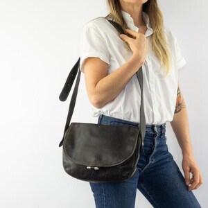 Lancel | Vintage Handbag  | 1980s | Black Leather Bag with Flap | Classic | Crossbody Bag | Logo | Shoulder Bag | Made in Italy | Medium