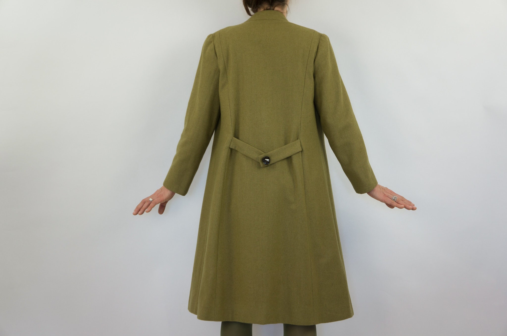 Vintage A-line Coat 1950/60s Mod Coat Olive Green Trapeze Coat Wool Coat Square Collar Twiggy Coat Made in France Size S/M - Etsy Vintage A-line Coat 1950/60s Mod Coat Olive Green Trapeze Coat Wool Coat Square Collar Twiggy Coat Made in France Size S/M - Etsy