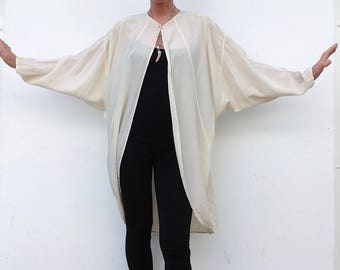 Vintage Silk Tunic | 1980s | Cream Swallowtail Blouse | Silk Coat | Batwing Sleeves | One Botton | Summer Coat | Made in France | Size S