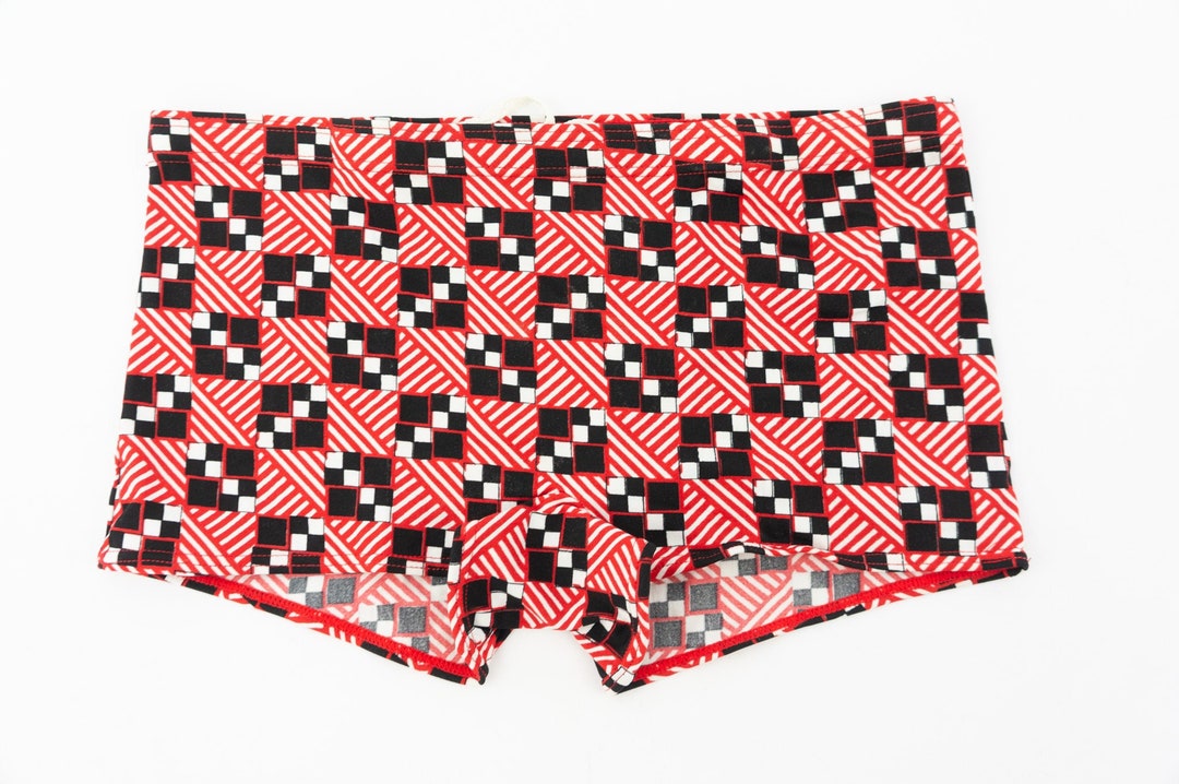 Hipic Vintage Mens Swimwear 1970s Swim Brief With Geometric Pattern