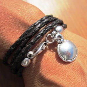 Silber Bettelarmbänder aus echtem Leder, Boho Schmuck Bestseller von kekugi