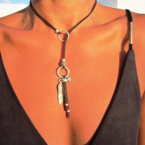 Boho Chic Silber Anhänger Halskette, Boho Boho Chic Schmuck, Leder handgemachte Schmuck Designs von kekugi, Geschenkideen für Sie