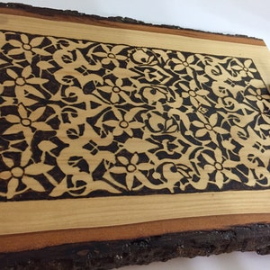 Dekoratives Tablett Naturholz Wohnkultur Untersetzer Tablett holzgebrannt Alhambra mittelalterliche Kunst Islamische Kunst Spanisch Kosmetiktablett Arabeske Bild 2