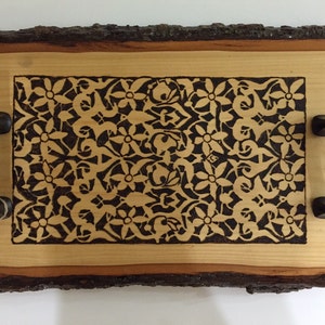 Dekoratives Tablett Naturholz Wohnkultur Untersetzer Tablett holzgebrannt Alhambra mittelalterliche Kunst Islamische Kunst Spanisch Kosmetiktablett Arabeske Bild 3