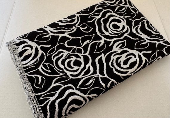 Handmade Arabesque Scarf with Lace – Elegant Day & Evening Wear