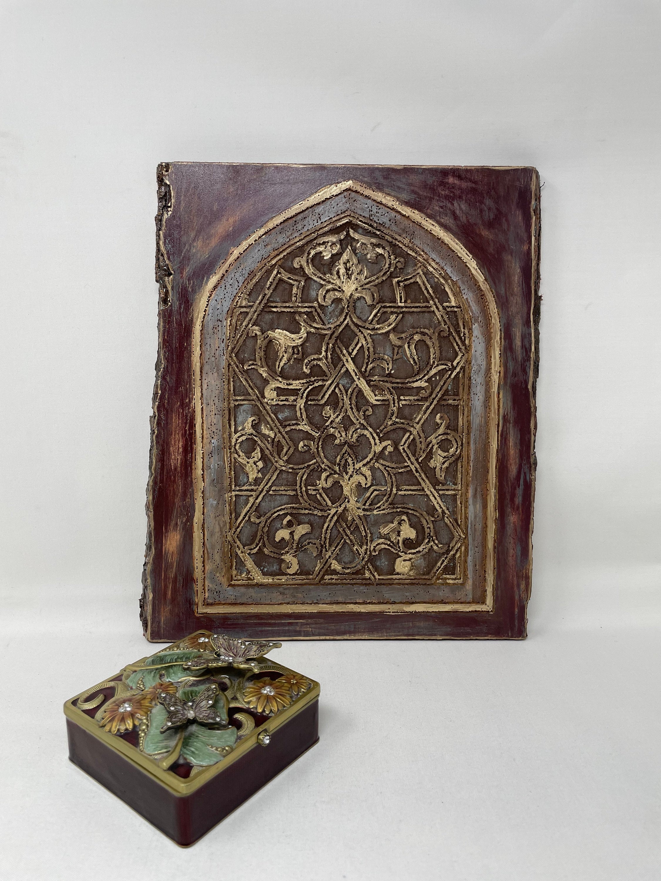 The Arabesque® Medieval Mamluk Arabesque Window Pattern Wooden Wall Art