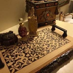 Dekoratives Tablett Naturholz Wohnkultur Untersetzer Tablett holzgebrannt Alhambra mittelalterliche Kunst Islamische Kunst Spanisch Kosmetiktablett Arabeske Bild 4