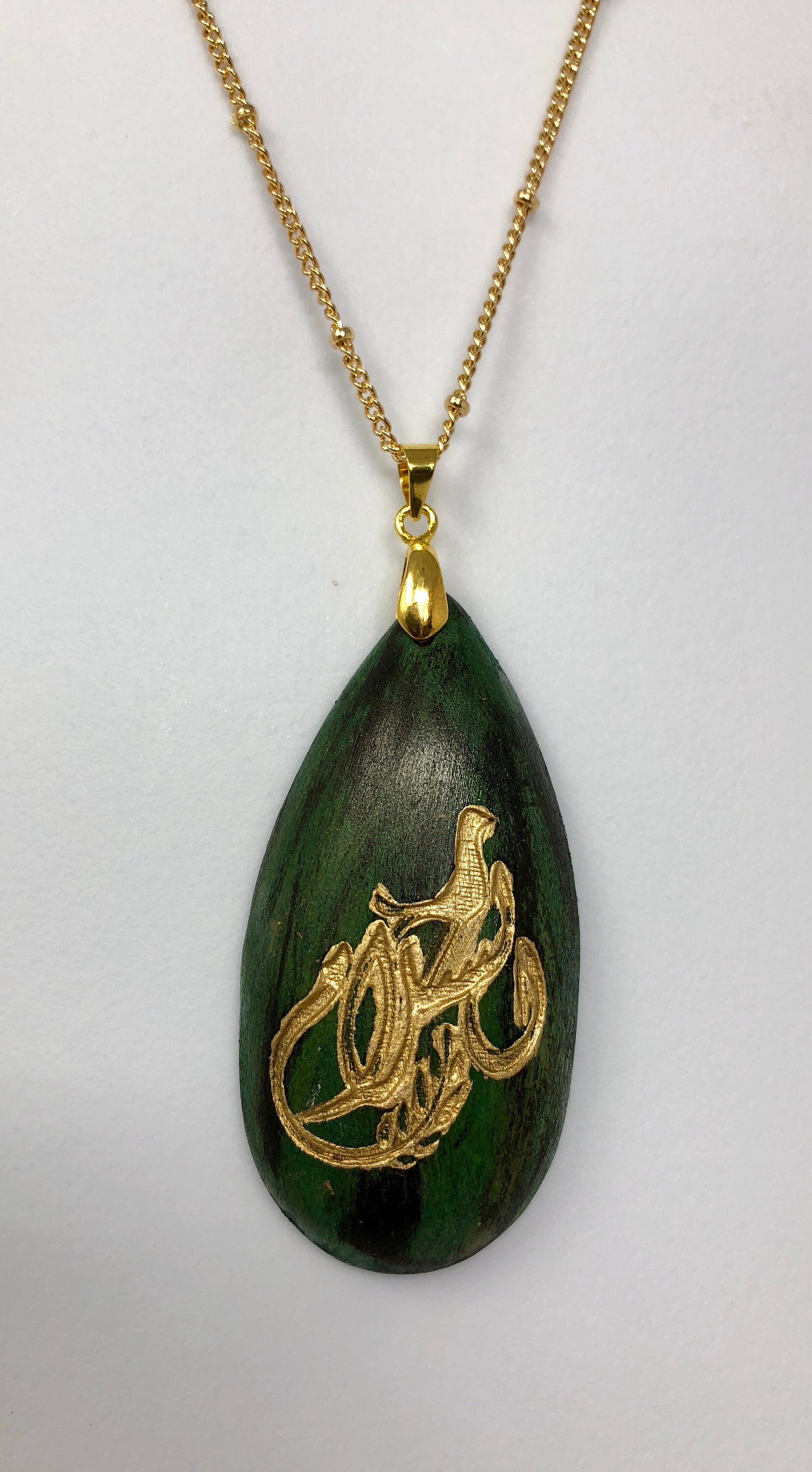 Jade in arabic sale necklace