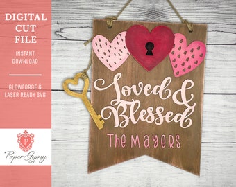 Colgador de puerta SVG de San Valentín: Amado y bendecido, listo para Glowforge (descarga digital)
