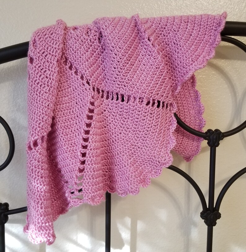 Crocheted Graceful Baby Blanket