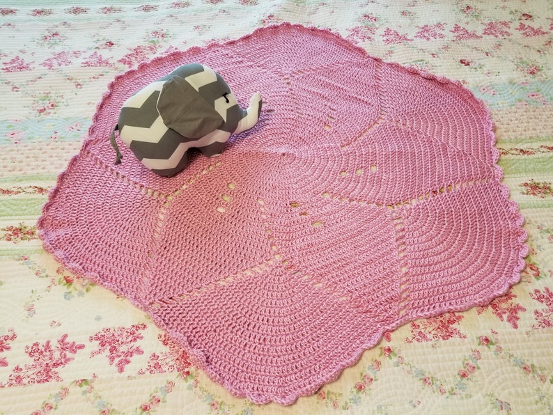 Crocheted Graceful Baby Blanket