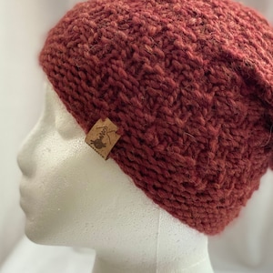 Waffle Beanie: Czapka dzianinowa (kolor bordowy)