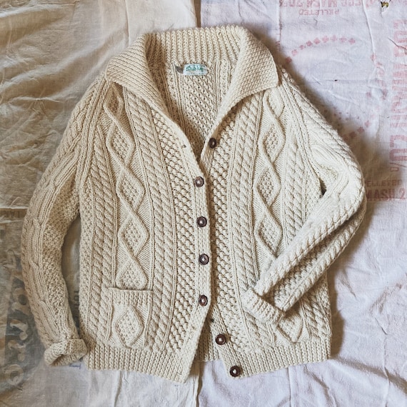 Vintage 1970’s Hand Knit 100% Wool Cable Knit Fish