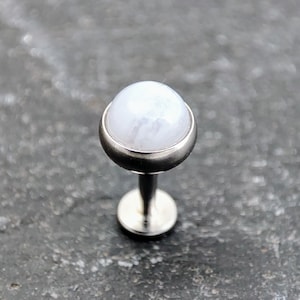 White Lace Agate Labret  - 5mm Gemstone - Surgical Steel - Flat Back - Helix Stud