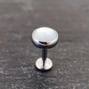 Pearl Shell Labret  - Surgical Steel - 5mm Gem - Flat Back Labret - Helix Piercing