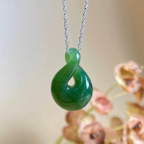 Pendentif torsadé Infinity en jade, 0,75 po. Jade de cassis canadien