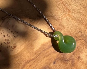 Kanadische Jade Infinity Twist, 15/16/18/20 mm, wird einzeln verkauft