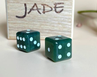 Ensemble de 2 dés en jade néphrite canadien