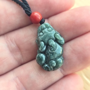 Small Guatemalan Jadeite Pixiu Pendant, 22mm