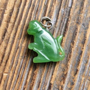 Canadian Nephrite Jade Monkey charm, 18mm