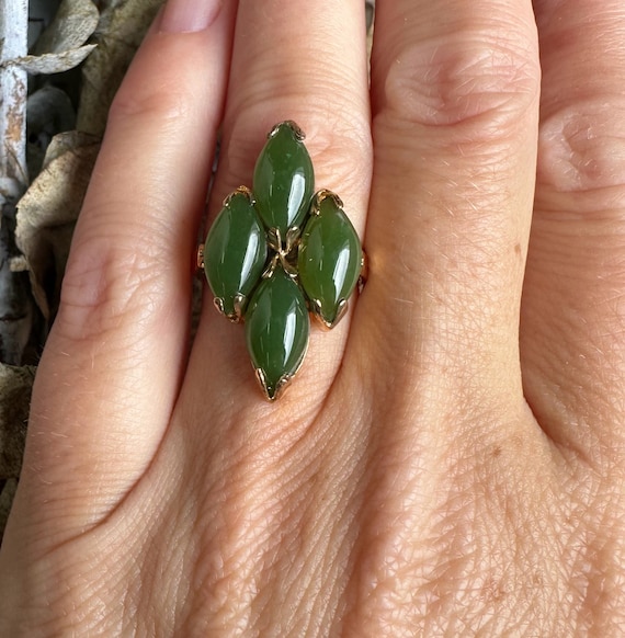 Vintage Canadian Nephrite Jade Ring