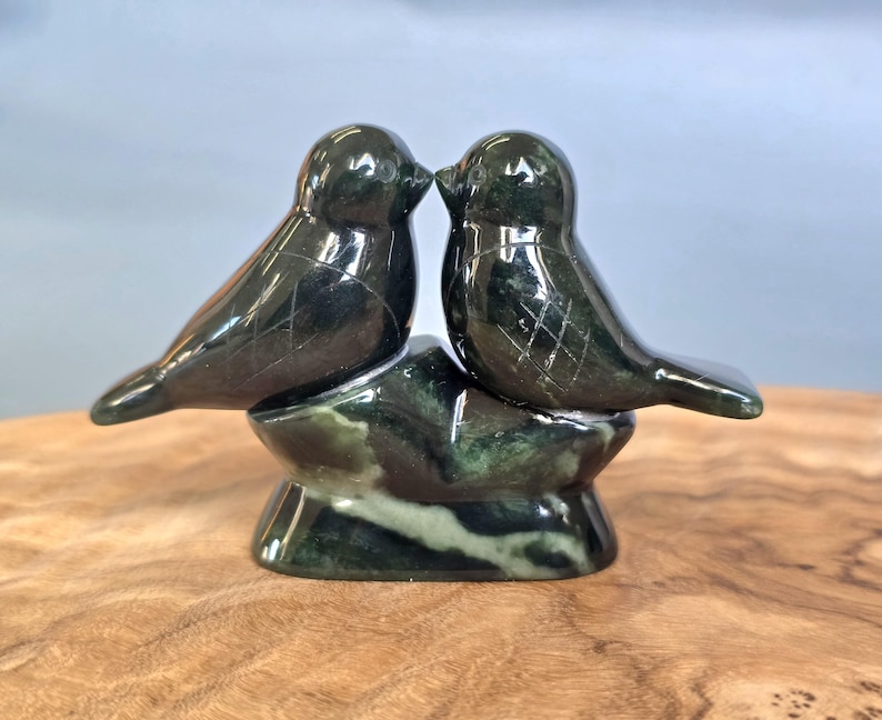 Agapornis canadienses de jade tallados a mano - 35.º aniversario de bodas (varios tamaños) imagen 4