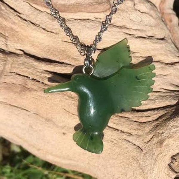 Pendentif Colibri de Jade, Jade Néphrite Canadien