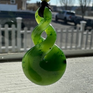 Jade Double Infinity Twist Pendant, 1.3&quot; Canadian Cassiar Jade