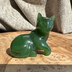 Canadian Nephrite Jade Carving, Cat Laying