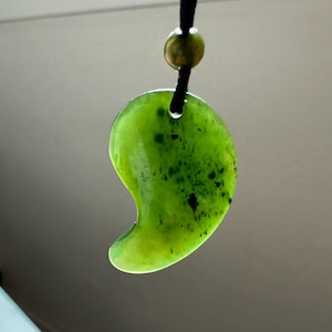 Dark Green Canadian Jade Magatama Pendant - 16x24mm