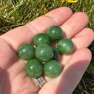12 mm A グレードカナダ産翡翠ビーズ - 個別販売