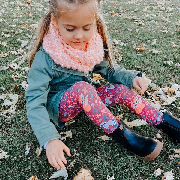 Kids Knit Pink Infinity Scarf