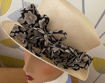 Reduced Vintage Ladies Hat Ivory Straw Topper Hat with Black grey flower coloured hoops loop design and band by Viyella