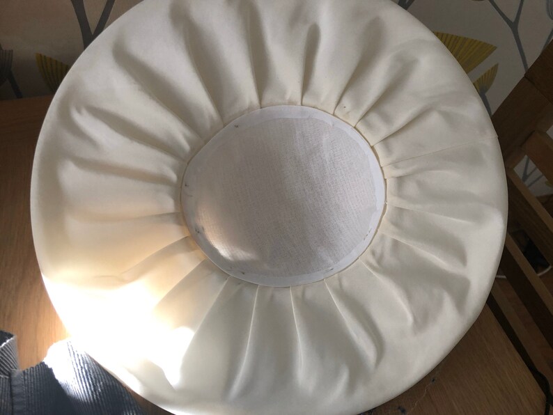 Ladies Hat Vintage Hat 1980 IVory Wide pleated Brim hat with blue ivory NEtting BLue flower