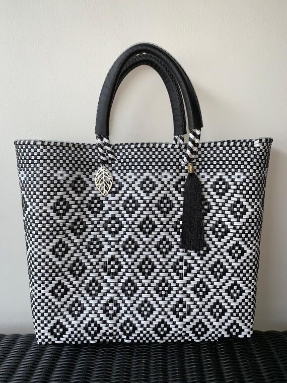 Mexican woven handbag. Black and white handbag. Mexican bags. | Etsy