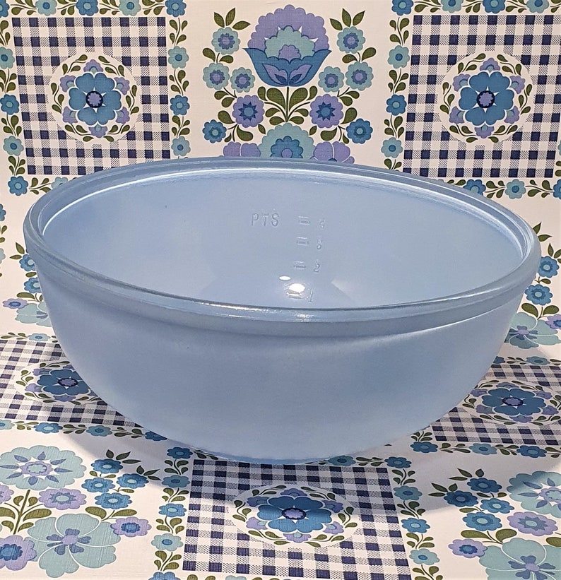 JAJ Pyrex Large Blue Sprayware Mixing Bowl Etsy