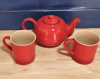Red Chasseur Teapot And Two Mugs