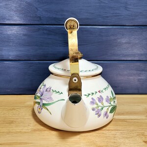 MISAKA Floral Enamel Kettle image 6