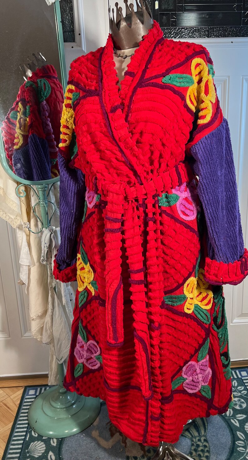 3XL glorious and plush Red Hat Society Peacock chenille bathrobe upcycled from vintage hand tufted chenille bedspreads image 6