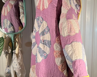 XL purple heavy Dresden plate quilt coat upcycled from vintage handmade/hand sewn vintage flour sack bits quilt
