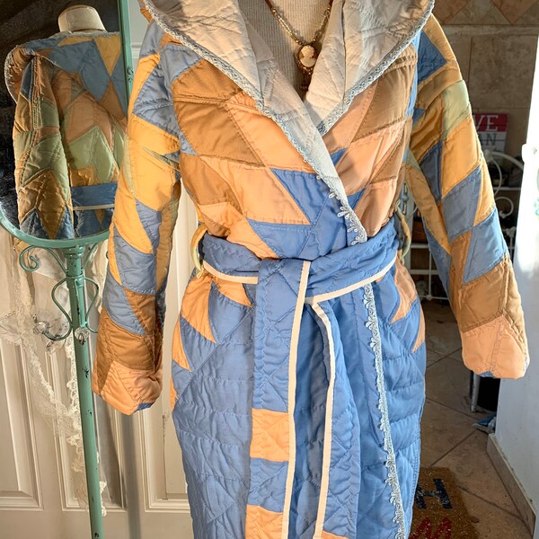 Medium Star of Texas quilt coat with hood