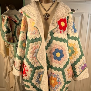 XL ‘grandmothers flower garden’ patchwork coat upcycled from vintage handmade feed sack patchwork quilt