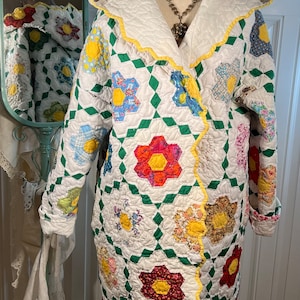 XL pristine ‘grandmothers flower garden path’ patchwork quilt coat upcycled from vintage handmade flour sack bits quilt