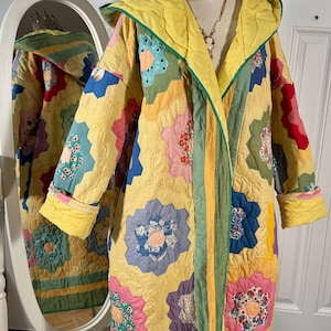 XL bright and cheerful ‘grandmothers flower garden’ vintage patchwork quilt coat upcycled from vintage handmade quilt