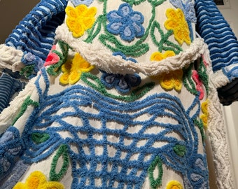 XL soft and plush “Giant Blue Flower Basket” vintage chenille bathrobe upcycled from hand tufted chenille bedspread