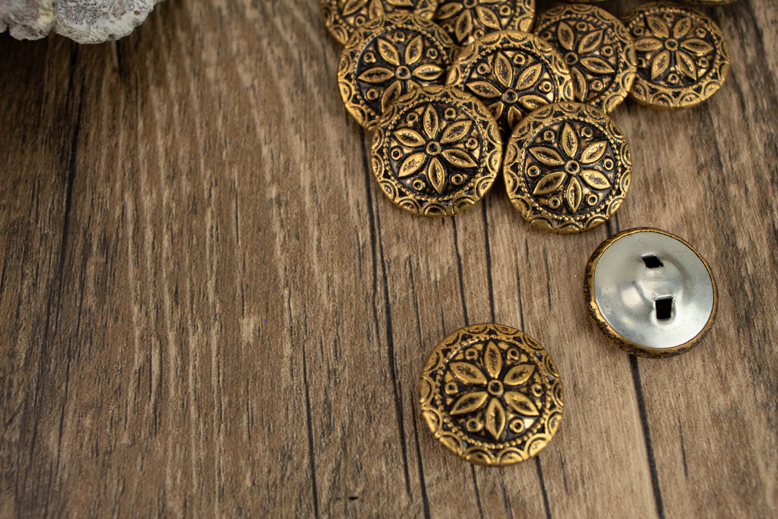 Antique Gold Blazer Button Set For Sale at 1stDibs  real gold buttons,  antique gold buttons, solid gold buttons