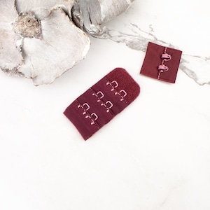 Maroon Hook and Eye Bra Closure 2 x 3 for 2 pairs NTN00058