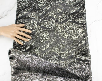 Tissu de designer brocart moderne tourbillons noir et argent par yard ATW00162R