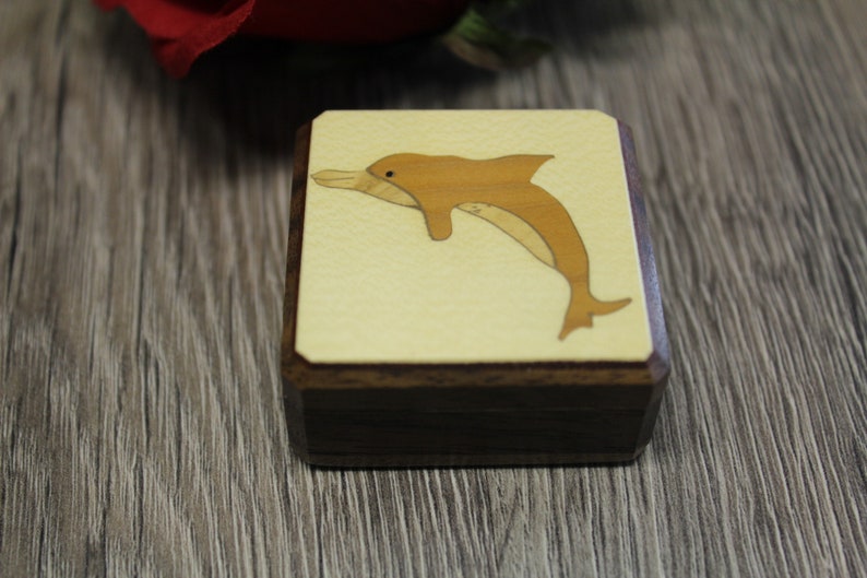 Dolphin Pill Box, Wood Pill Box-Pill Organizer-pocket pill box-Pill box with design-pill case-small box-inlay pill box, Ring box image 3